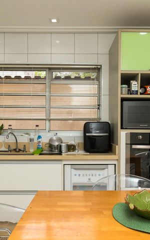 Casa à venda com 160m², 3 quartos e 4 vagas Casa à venda com 160m², 3 quartos e 4 vagasCozinha