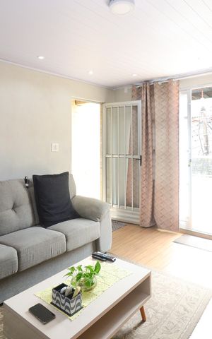 Apartamento para alugar com 96m², 2 quartos e sem vaga Apartamento para alugar com 96m², 2 quartos e sem vagaSala