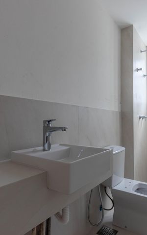Apartamento à venda com 92m², 3 quartos e 2 vagas Apartamento à venda com 92m², 3 quartos e 2 vagasBanheiro da Suíte