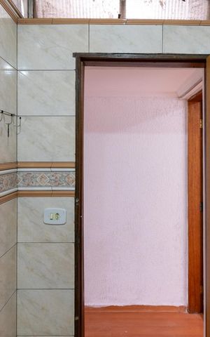Casa para alugar com 120m², 2 quartos e 1 vaga Casa para alugar com 120m², 2 quartos e 1 vagaBanheiro