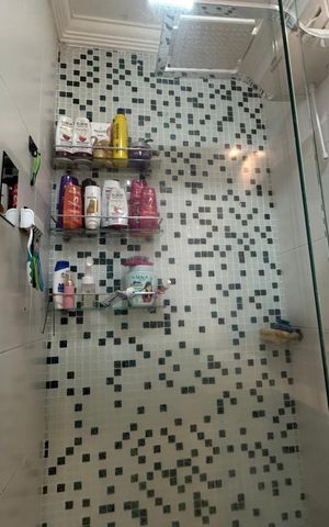 Apartamento à venda com 53m², 2 quartos e 1 vaga Apartamento à venda com 53m², 2 quartos e 1 vagaBanheiro
