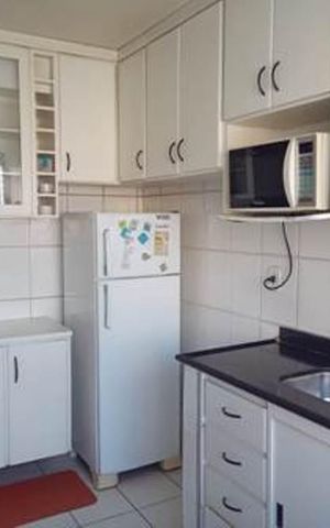 Casa à venda com 144m², 2 quartos e 2 vagas Casa à venda com 144m², 2 quartos e 2 vagasCozinha