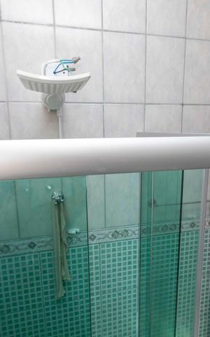 Casa à venda com 180m², 2 quartos e 2 vagasBANHEIRO