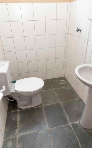 Casa à venda com 180m², 2 quartos e 2 vagasÁREA DE SERVIÇO