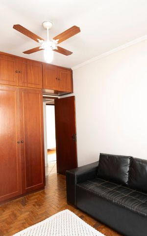 Casa à venda com 180m², 2 quartos e 2 vagasQUARTO Nº 1 - SALA DE TV