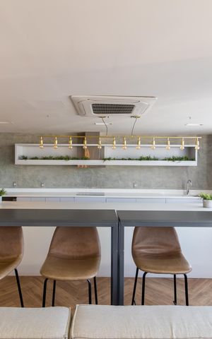 Studio para alugar com 30m², 1 quarto e 1 vaga Studio para alugar com 30m², 1 quarto e 1 vagaÁrea comum - Salão de festas
