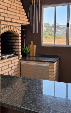 Casa à venda com 184m², 4 quartos e 2 vagas Casa à venda com 184m², 4 quartos e 2 vagasÁrea externa