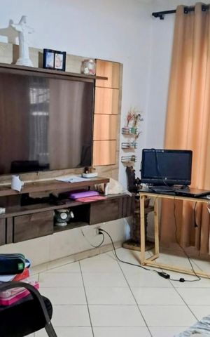 Casa à venda com 184m², 4 quartos e 2 vagas Casa à venda com 184m², 4 quartos e 2 vagasSala