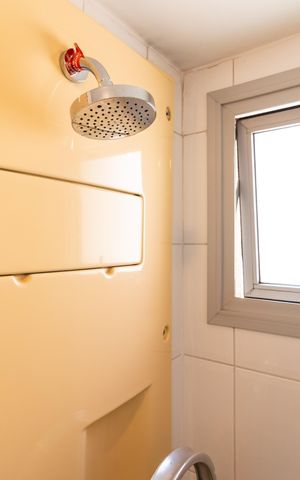 Apartamento à venda com 88m², 2 quartos e 2 vagas Apartamento à venda com 88m², 2 quartos e 2 vagasBanheiro de serviço