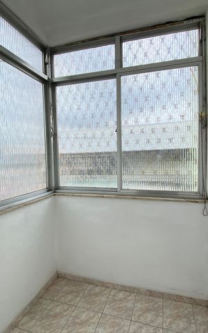 Apartamento para alugar com 76m², 2 quartos e sem vaga