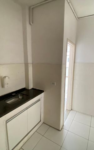 Apartamento para alugar com 76m², 2 quartos e sem vaga