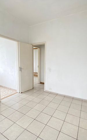 Apartamento para alugar com 76m², 2 quartos e sem vaga