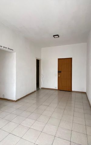 Apartamento para alugar com 76m², 2 quartos e sem vaga