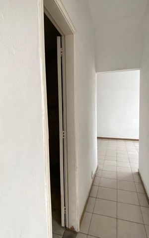 Apartamento para alugar com 76m², 2 quartos e sem vaga