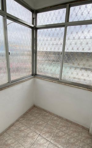 Apartamento para alugar com 76m², 2 quartos e sem vaga