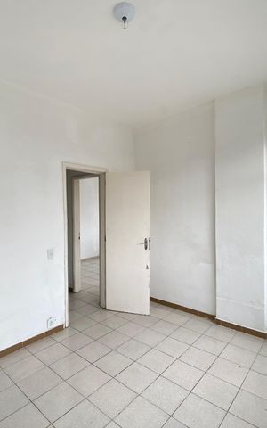 Apartamento para alugar com 76m², 2 quartos e sem vaga
