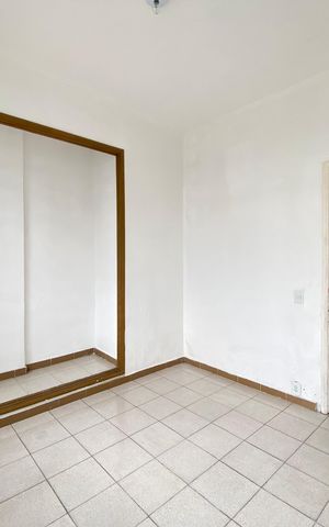 Apartamento para alugar com 76m², 2 quartos e sem vaga
