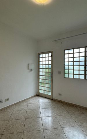 Casa de condomínio à venda com 63m², 2 quartos e 1 vaga Casa de condomínio à venda com 63m², 2 quartos e 1 vagaSala