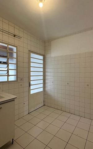 Casa de condomínio à venda com 63m², 2 quartos e 1 vaga Casa de condomínio à venda com 63m², 2 quartos e 1 vagaCozinha