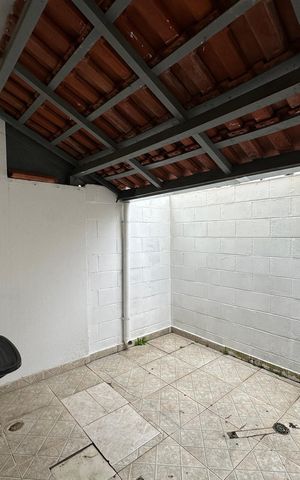 Casa de condomínio à venda com 63m², 2 quartos e 1 vaga Casa de condomínio à venda com 63m², 2 quartos e 1 vagaÁrea de Serviço
