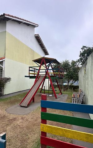 Casa de condomínio à venda com 63m², 2 quartos e 1 vaga Casa de condomínio à venda com 63m², 2 quartos e 1 vagaÁrea comum - Playground