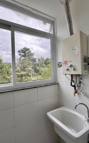 Apartamento para alugar com 45m², 2 quartos e 1 vaga Apartamento para alugar com 45m², 2 quartos e 1 vagaCozinha e Área de Serviço