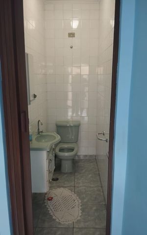 Casa à venda com 260m², 4 quartos e 2 vagas Casa à venda com 260m², 4 quartos e 2 vagasBanheiro 3