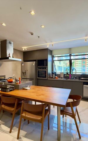 Apartamento à venda com 77m², 1 quarto e 2 vagas