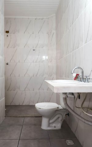 Casa para alugar com 80m², 2 quartos e sem vagaBanheiro