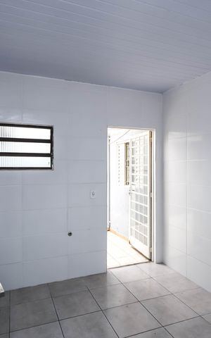 Casa para alugar com 80m², 2 quartos e sem vagaCozinha