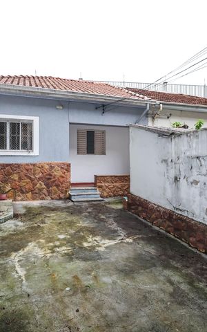 Casa para alugar com 80m², 2 quartos e sem vagaFachada interna