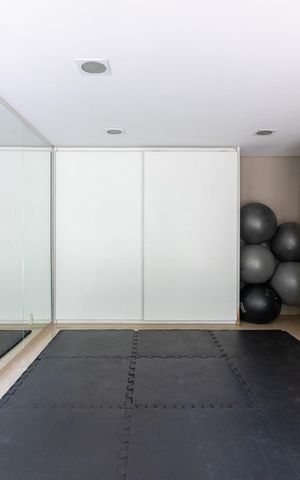 Apartamento à venda com 165m², 3 quartos e 4 vagas Apartamento à venda com 165m², 3 quartos e 4 vagasSala de Ginástica