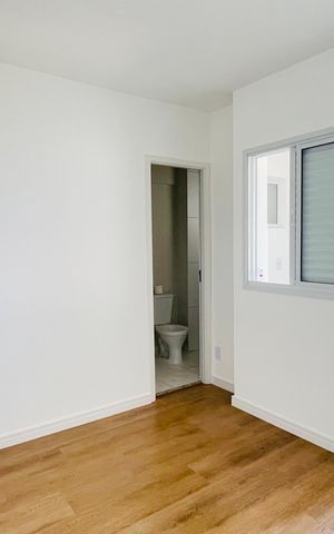 Apartamento para alugar com 131m², 4 quartos e 1 vaga Apartamento para alugar com 131m², 4 quartos e 1 vagaQuarto