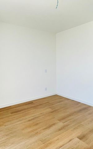 Apartamento para alugar com 131m², 4 quartos e 1 vaga Apartamento para alugar com 131m², 4 quartos e 1 vagaQuarto