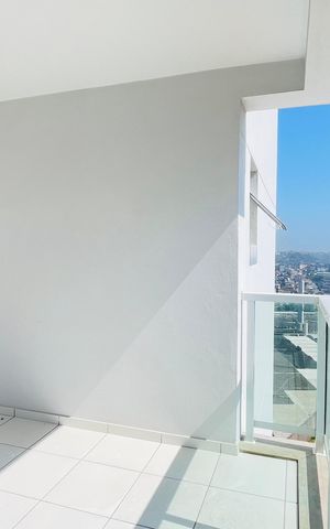 Apartamento para alugar com 131m², 4 quartos e 1 vaga Apartamento para alugar com 131m², 4 quartos e 1 vagaVaranda