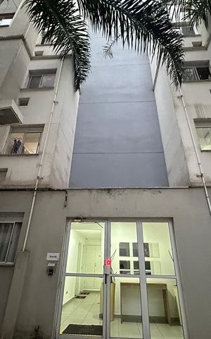 Apartamento para alugar com 45m², 2 quartos e 1 vaga Apartamento para alugar com 45m², 2 quartos e 1 vagaFachada