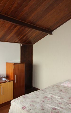 Casa à venda com 300m², 3 quartos e 5 vagasSotão