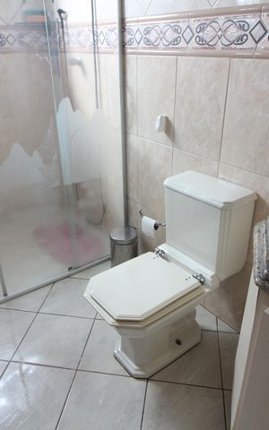 Casa à venda com 300m², 3 quartos e 5 vagasBanheiro da Suíte
