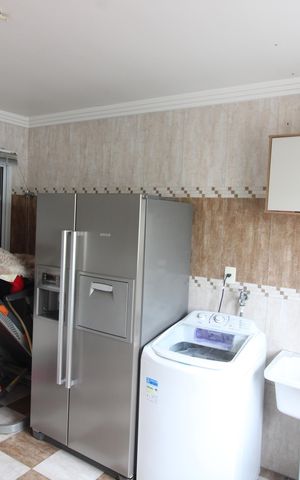 Casa à venda com 300m², 3 quartos e 5 vagasÁrea de Serviço