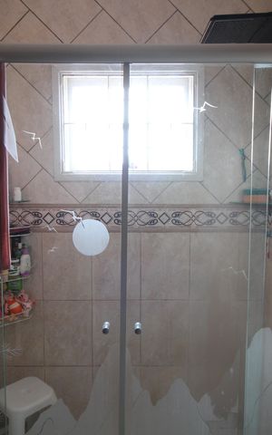 Casa à venda com 300m², 3 quartos e 5 vagasBanheiro da Suíte