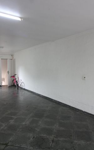 Casa à venda com 300m², 3 quartos e 5 vagasGaragem