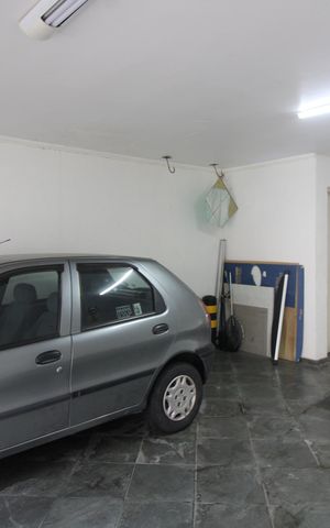 Casa à venda com 300m², 3 quartos e 5 vagasGaragem