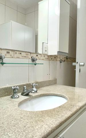 Apartamento para alugar com 53m², 1 quarto e 1 vaga Apartamento para alugar com 53m², 1 quarto e 1 vagaBanheiro da Suíte