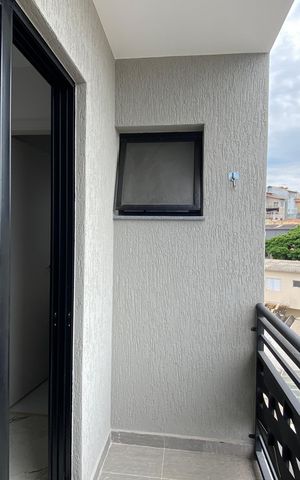 Casa à venda com 127m², 2 quartos e 2 vagas Casa à venda com 127m², 2 quartos e 2 vagasSuíte 2 - Varanda