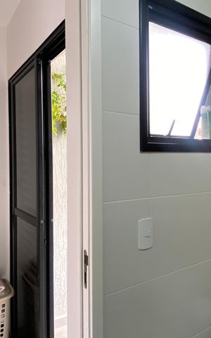 Casa à venda com 127m², 2 quartos e 2 vagas Casa à venda com 127m², 2 quartos e 2 vagasBanheiro da Suíte 1