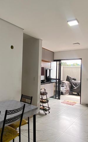 Casa à venda com 127m², 2 quartos e 2 vagas Casa à venda com 127m², 2 quartos e 2 vagasSala
