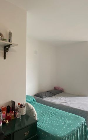 Casa à venda com 127m², 2 quartos e 2 vagas Casa à venda com 127m², 2 quartos e 2 vagasSuíte 2
