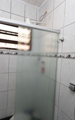 Casa à venda com 125m², 3 quartos e 2 vagas Casa à venda com 125m², 3 quartos e 2 vagasBanheiro