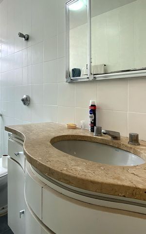 Apartamento à venda com 150m², 3 quartos e 2 vagas Apartamento à venda com 150m², 3 quartos e 2 vagasBanheiro