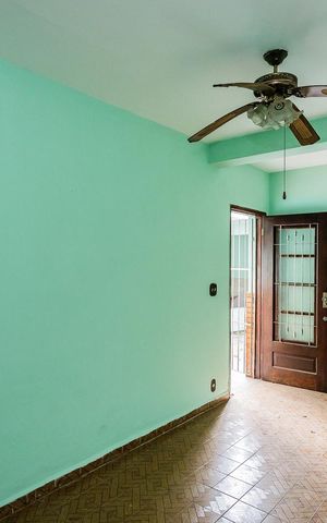 Casa para alugar com 175m², 3 quartos e 5 vagas Casa para alugar com 175m², 3 quartos e 5 vagasSala - edícula